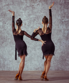 Боди с кружевом