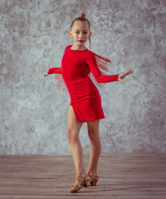 Платье с разрезом