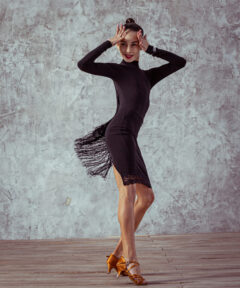 Юбка с кружевом